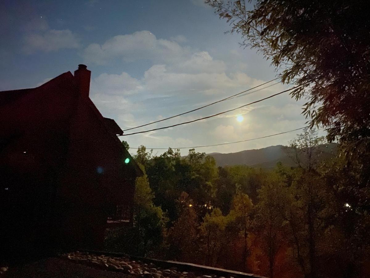 Вилла Amazing Views Гатлинбург Экстерьер фото